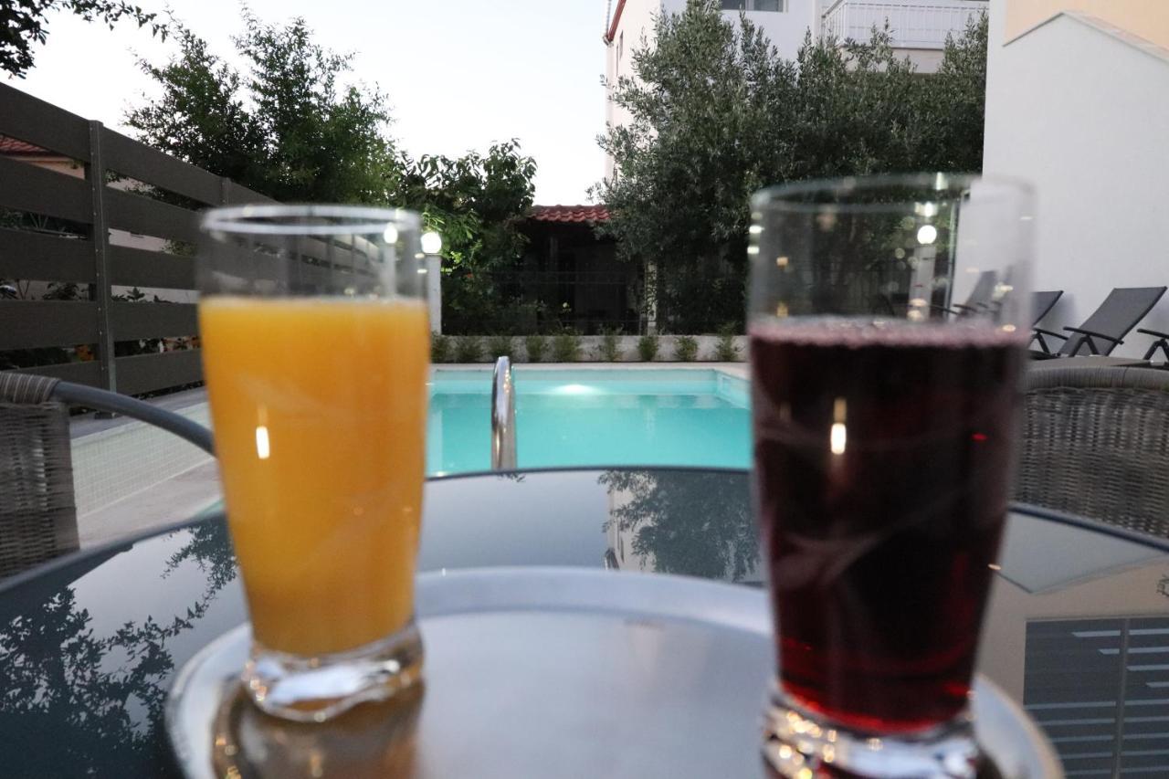 Sunshine Rooms And Suites Vrasná Eksteriør bilde