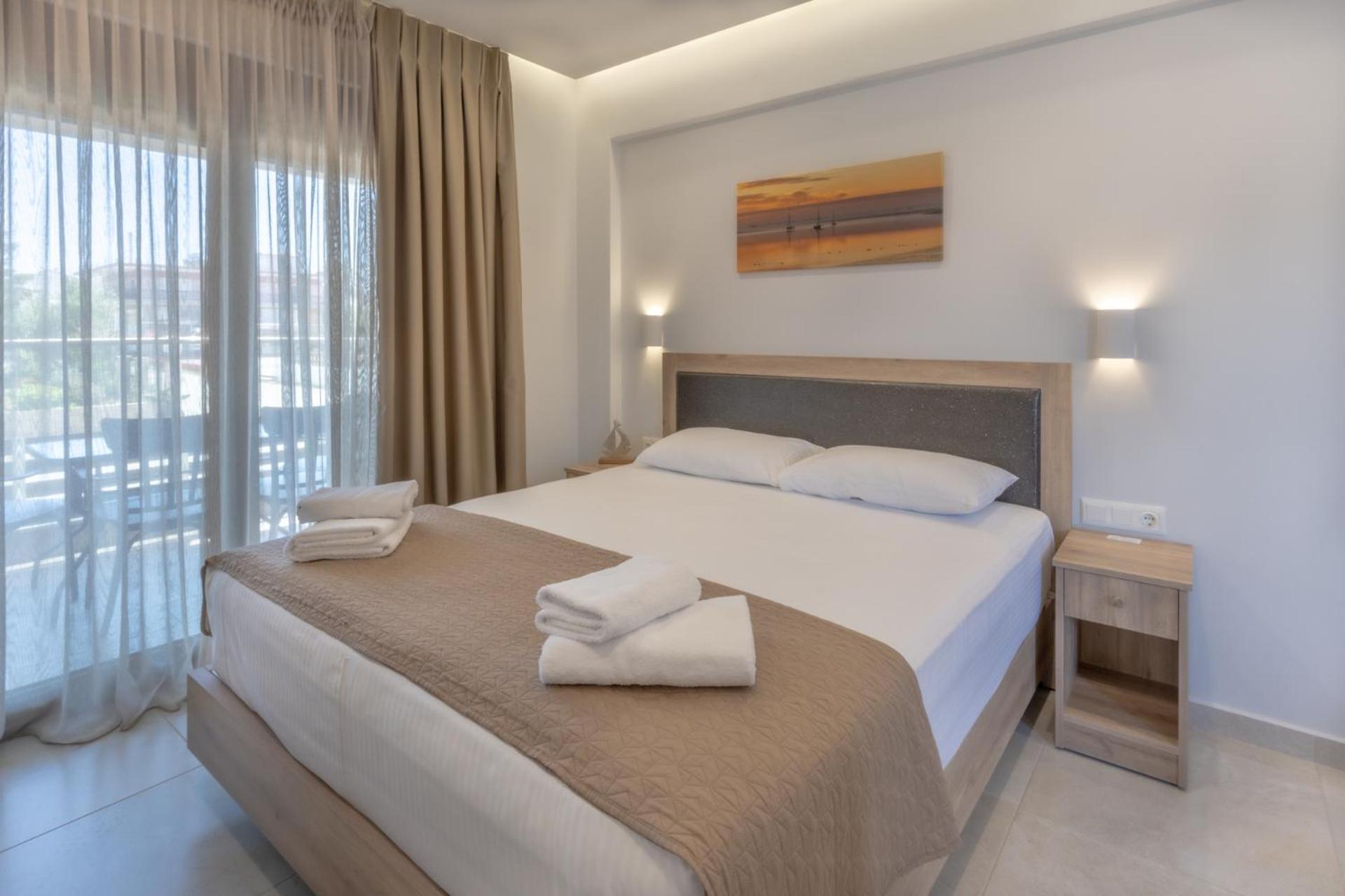 Sunshine Rooms And Suites Vrasná Eksteriør bilde