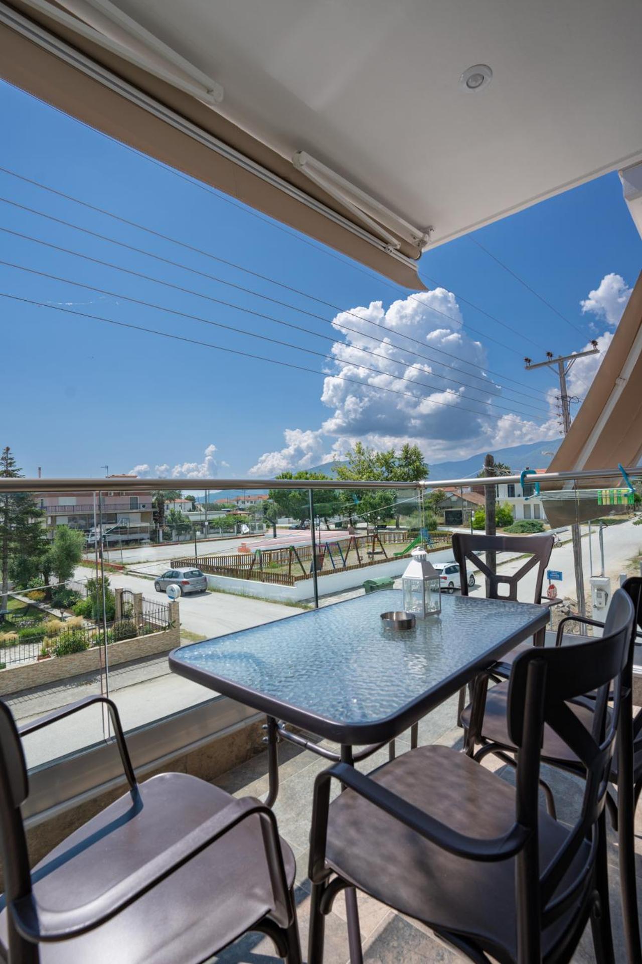 Sunshine Rooms And Suites Vrasná Eksteriør bilde